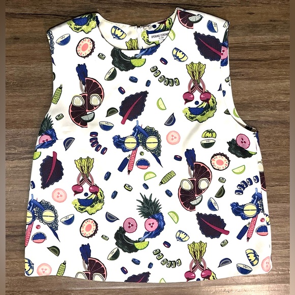 RARE FIND! Opening Ceremony Fruit Face Sleeveless Top in White. Size L - Picture 4 of 13